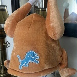 Detroit Lions Turkey Hat Plush Rare Unique White part of hats does have some spo